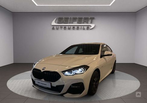 BMW 218, 2021