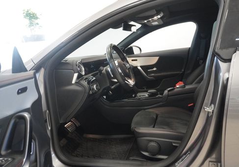 Mercedes-Benz CLA 200 Shooting Brake, 2022