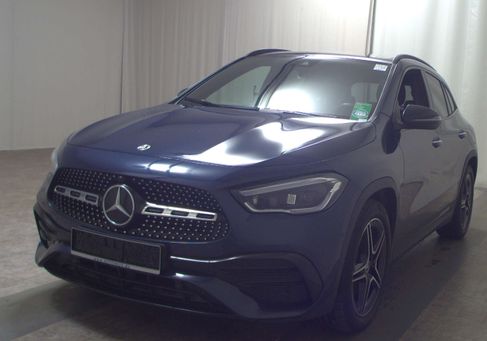 Mercedes-Benz GLA 220, 2022