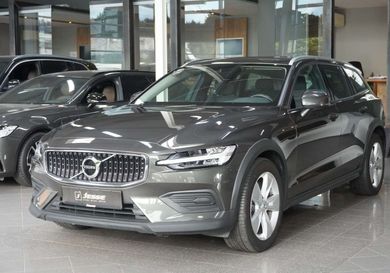Volvo V60 Cross Country, 2020