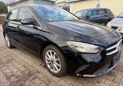 Mercedes-Benz B 180, 2020 2