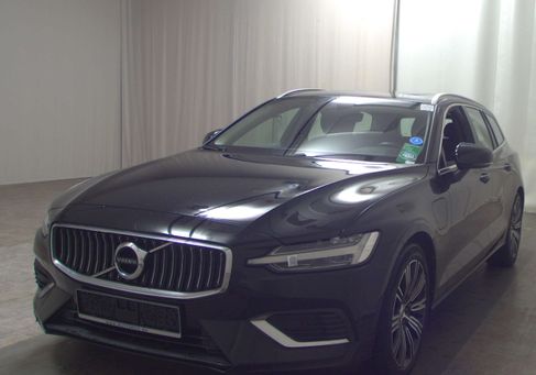 Volvo V60, 2022