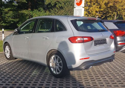 Mercedes-Benz B 180, 2019