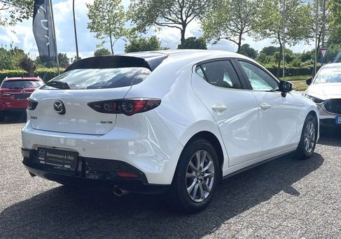 Mazda 3, 2021