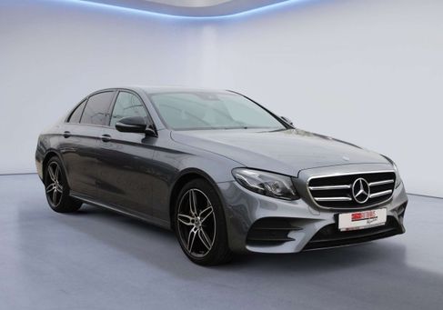 Mercedes-Benz E 200, 2018 3