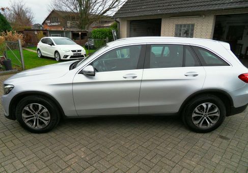 Mercedes-Benz GLC 220, 2017