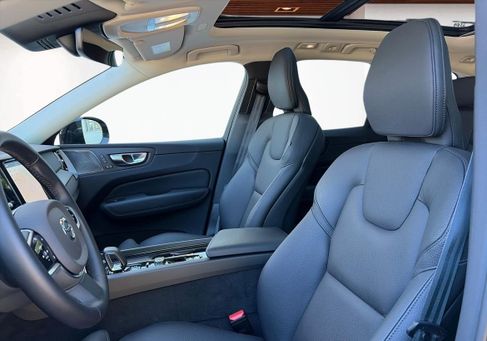 Volvo XC60, 2025