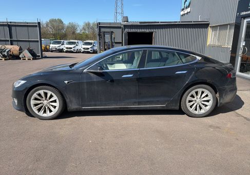 Tesla Model S, 2020