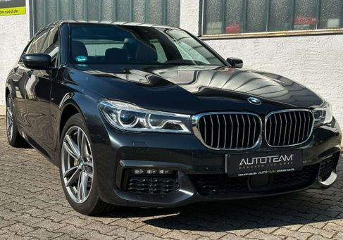 BMW 730, 2018