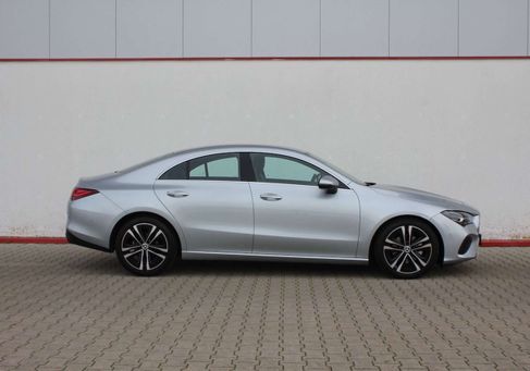 Mercedes-Benz CLA 180, 2024