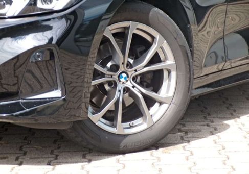 BMW 318, 2023