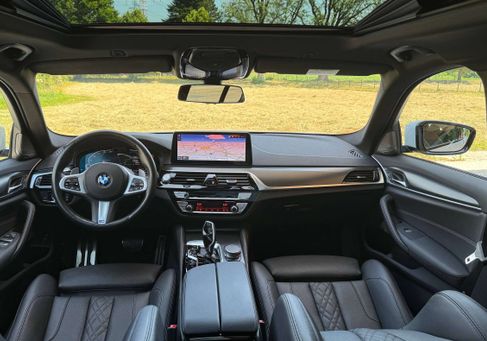 BMW 530, 2021
