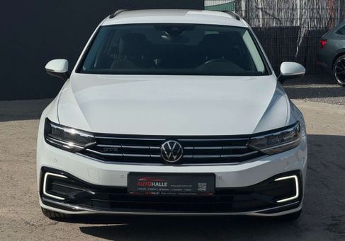Volkswagen Passat, 2021