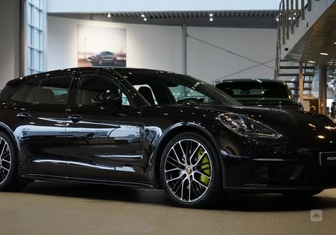 Porsche Panamera, 2021