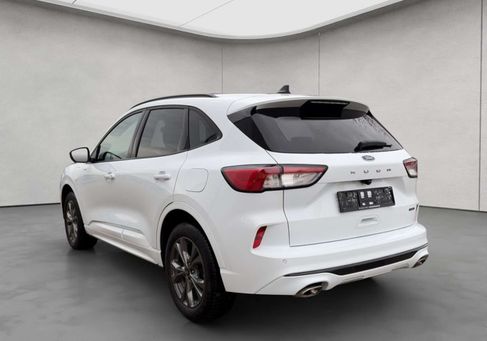 Ford Kuga, 2022