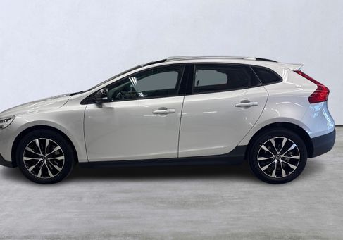 Volvo V40 Cross Country, 2019