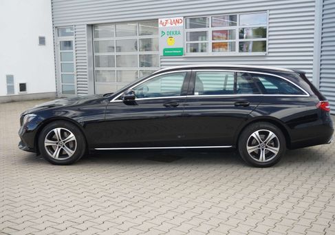 Mercedes-Benz E 300, 2019 3