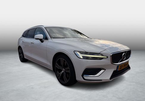 Volvo V60, 2019 3
