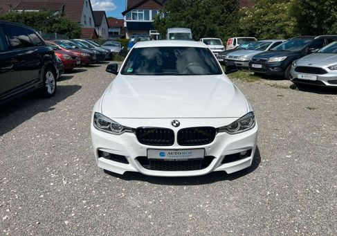 BMW 325, 2017