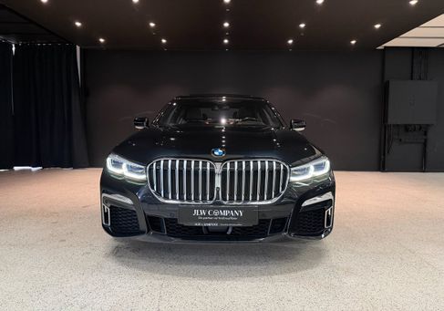 BMW 740, 2021