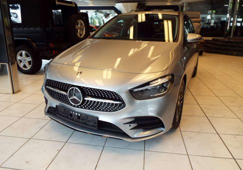 Mercedes-Benz B 180, 2024