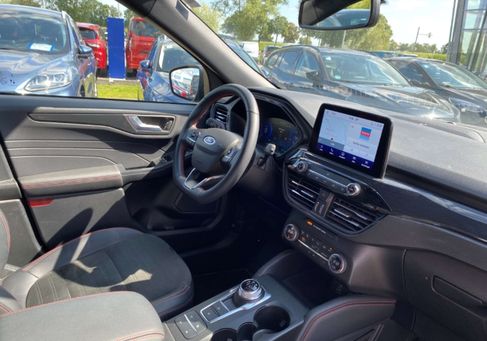 Ford Kuga, 2022
