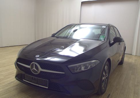 Mercedes-Benz A 200, 2023