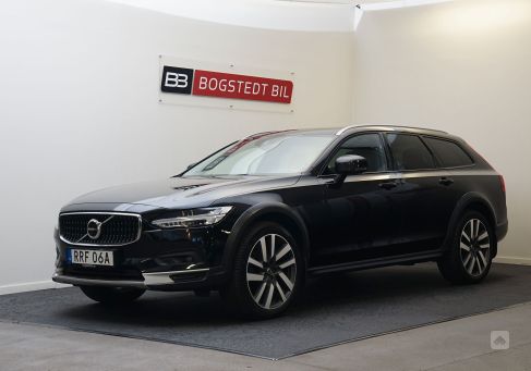 Volvo V90 Cross Country, 2021