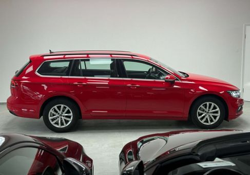 Volkswagen Passat Variant, 2023 3