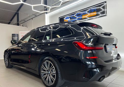 BMW 330, 2021
