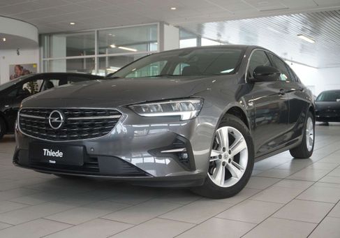 Opel Insignia, 2022 3