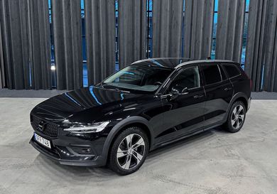 Volvo V60 Cross Country, 2021