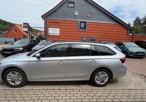 Skoda Octavia, 2021 3