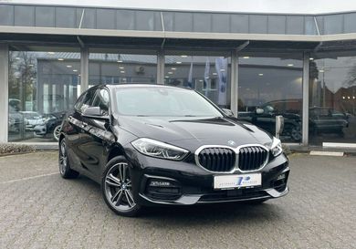 BMW 120, 2022