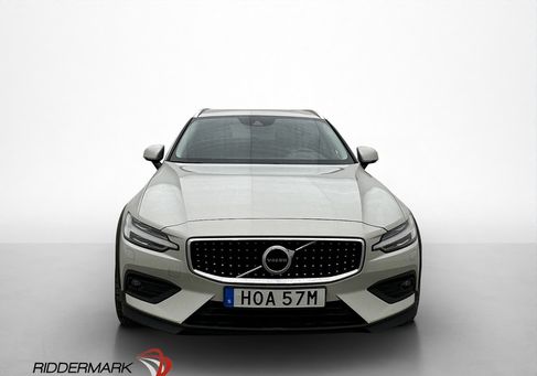 Volvo V60 Cross Country, 2021