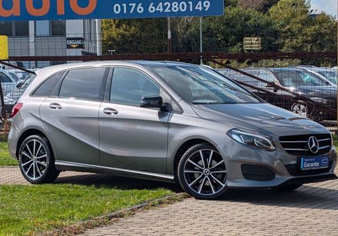 Mercedes-Benz B 200, 2018 3