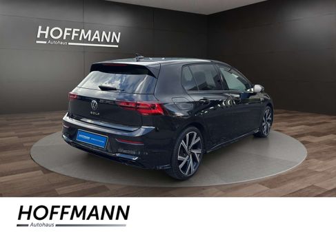 Volkswagen Golf, 2022 3