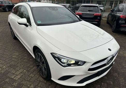 Mercedes-Benz CLA 250, 2022