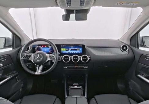 Mercedes-Benz B 200, 2025 2