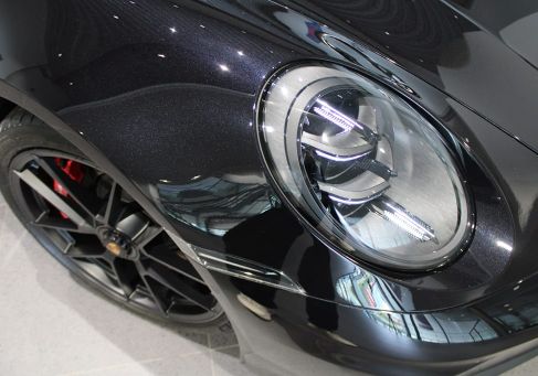 Porsche, 2025