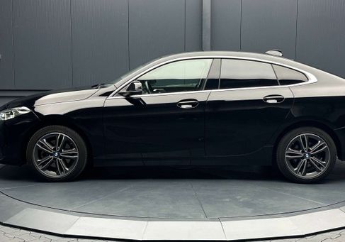 BMW 218, 2023 2