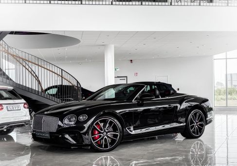Bentley Continental GTC, 2022