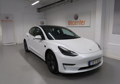 Tesla Model 3, 2022