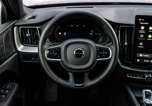 Volvo XC60, 2026 3