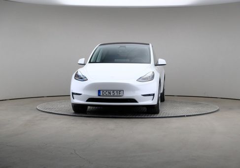 Tesla Model Y, 2024 3