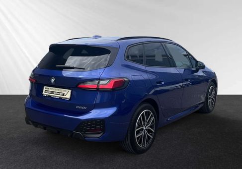 BMW 220, 2025 3