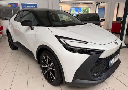Toyota C-HR, 2025 3