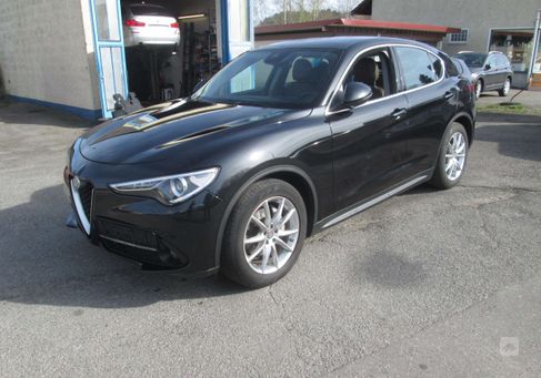 Alfa Romeo Stelvio, 2017