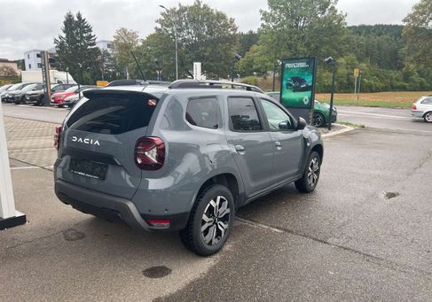 Dacia Duster, 2024 3