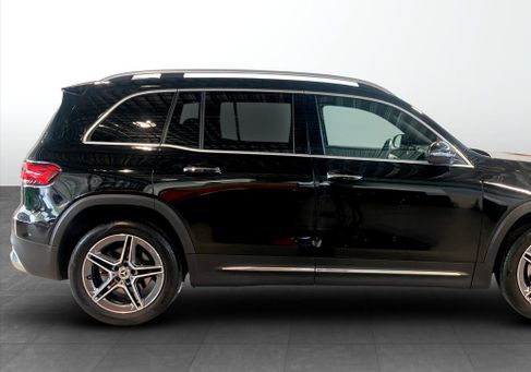 Mercedes-Benz GLB 200, 2022